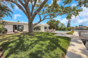2084 MASSACHUSETTS AVENUE, ST PETERSBURG, FL 33703 - MLS#MFRTB8389385