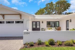 2084 MASSACHUSETTS AVENUE, ST PETERSBURG, FL 33703 - MLS#MFRTB8389385