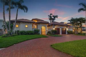 301 BAYVIEW DRIVE, ST PETERSBURG, FL 33704 - MLS#MFRTB8389442