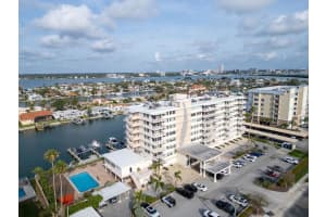 223 ISLAND WAY, CLEARWATER BEACH, FL 33767 - MLS#MFRTB8389468