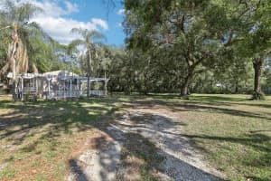 1305 LEOLA AVENUE, LAKELAND, FL 33810 Sold 07/01/25