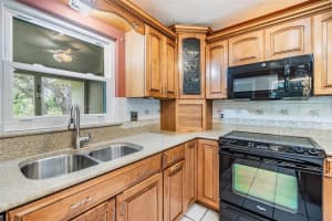 2911 PEMBERTON CREEK DRIVE, SEFFNER, FL 33584 Sold 07/21/25