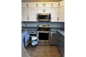 938 OXFORD WAY, LAKE WALES, FL 33853 Sold 07/23/25