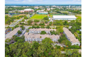 5052 SUNRIDGE PALMS DRIVE, TAMPA, FL 33617 - MLS#MFRTB8389521