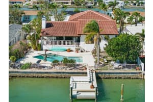 11285 8TH STREET, TREASURE ISLAND, FL 33706 - MLS#MFRTB8389581