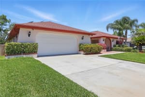 14168 Fennsbury Dr, TAMPA