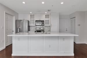 700 HARBOUR ISLAND BOULEVARD, TAMPA, FL 33602 Sold 07/21/25