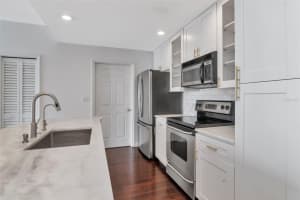 700 HARBOUR ISLAND BOULEVARD, TAMPA, FL 33602 Sold 07/21/25