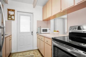 10410 VENTURA AVENUE, TAMPA, FL 33619 Sold 07/24/25