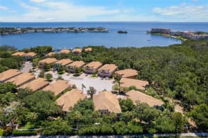 191 Banyan Bay Dr, ST PETERSBURG