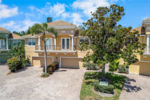 191 BANYAN BAY DRIVE, ST PETERSBURG, FL 33705 - MLS#MFRTB8389966