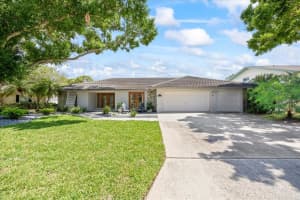 2900 Sandpiper Pl, CLEARWATER
