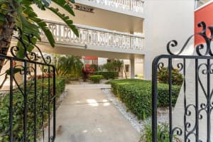 2630 PEARCE DRIVE, CLEARWATER, FL 33764 - MLS#MFRTB8390022