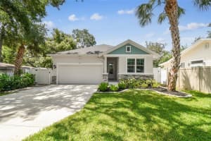 527 BAY STREET, DUNEDIN, FL 34698 Sold 06/30/25