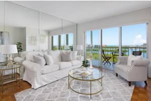 9000 COMMODORE DRIVE, SEMINOLE, FL 33776 Sold 08/15/25