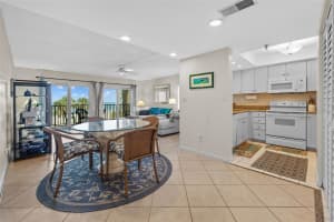 17710 GULF BOULEVARD, REDINGTON SHORES, FL 33708 Sold 08/18/25
