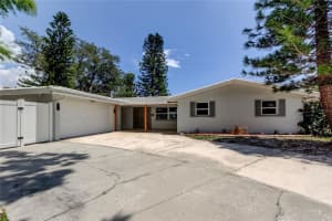 10744 Drummond Rd, TAMPA