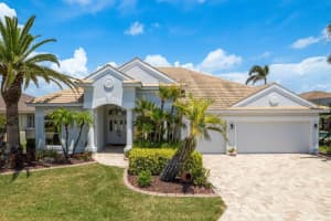987 Chickadee Dr, VENICE
