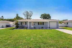 6490 22nd St S, ST PETERSBURG