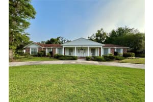 1002 W Pinedale Dr, PLANT CITY
