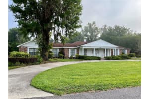 1002 PINEDALE DRIVE, PLANT CITY, FL 33563 - MLS#MFRTB8390390