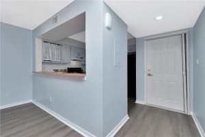 6817 STONES THROW CIRCLE, ST PETERSBURG, FL 33710 - MLS#MFRTB8390403
