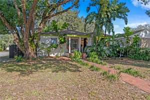 1402 MOHAWK AVENUE, TAMPA, FL 33604 - MLS#MFRTB8390426