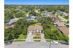 8096 GLENBROOKE LANE, SARASOTA, FL 34243 - MLS#MFRTB8390536