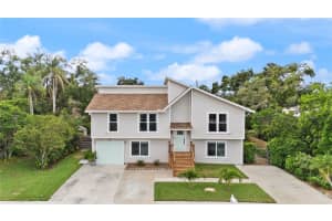 8096 GLENBROOKE LANE, SARASOTA, FL 34243 - MLS#MFRTB8390536