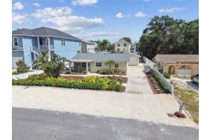 807 ILLINOIS AVENUE, PALM HARBOR, FL 34683 Sold 08/22/25