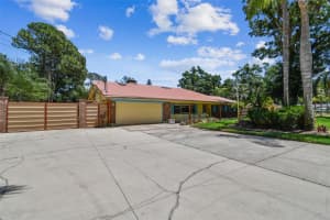 7507 BEASLEY ROAD, TAMPA, FL 33615 - MLS#MFRTB8390624
