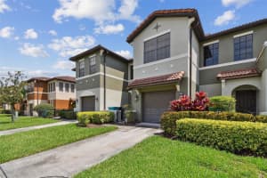 5935 TIVOLI GARDENS BOULEVARD, ORLANDO, FL 32829 Sold 08/14/25