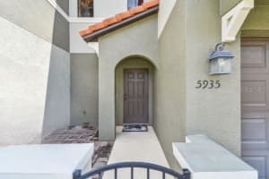 5935 TIVOLI GARDENS BOULEVARD, ORLANDO, FL 32829 Sold 08/14/25