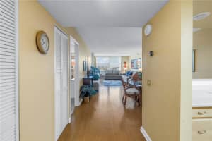 6265 SUN BOULEVARD, ST PETERSBURG, FL 33715 - MLS#MFRTB8390648