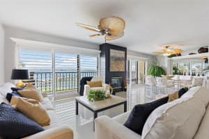7520 SUNSHINE SKYWAY LANE, ST PETERSBURG, FL 33711 Sold 07/28/25