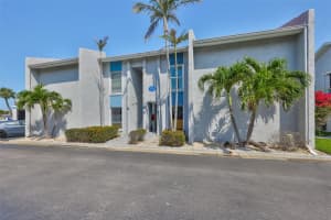 230 Medallion Blvd #f, MADEIRA BEACH
