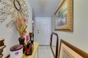 9481 HIGHLAND OAK DRIVE, TAMPA, FL 33647 - MLS#MFRTB8390685