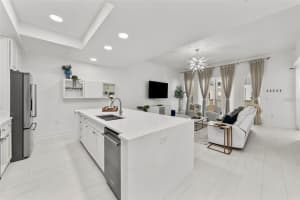 450 KNIGHTS RUN AVENUE, TAMPA, FL 33602 - MLS#MFRTB8390914