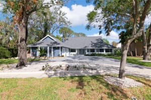 4202 Deepwater Ln, TAMPA