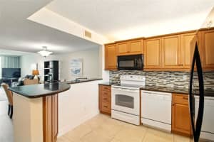 7625 SUN ISLAND DRIVE, SOUTH PASADENA, FL 33707 - MLS#MFRTB8391014