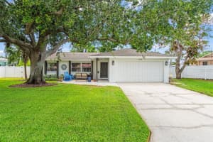 2334 Tropical Shores Dr Se, ST PETERSBURG