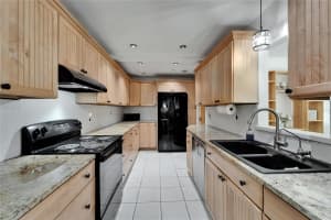 1813 ALLEGHENY DRIVE, SUN CITY CENTER, FL 33573 Sold 10/03/25