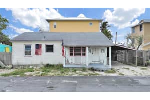 131 92nd Ave, TREASURE ISLAND
