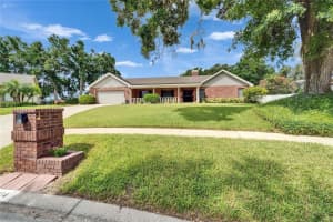414 SUMMIT CHASE DRIVE, VALRICO, FL 33594 Sold 09/04/25