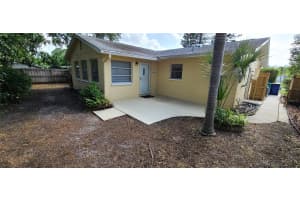 9805 110TH LANE, SEMINOLE, FL 33772 Sold 07/28/25
