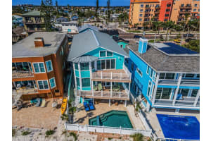 13303 Gulf Ln, MADEIRA BEACH
