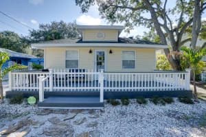 284 North St, PALM HARBOR