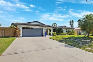 1399 49th Ave Ne, ST PETERSBURG