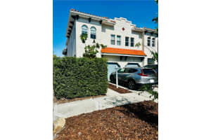 102 MOODY AVENUE, TAMPA, FL 33609 Sold 07/08/25