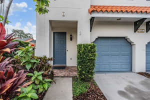 102 MOODY AVENUE, TAMPA, FL 33609 Sold 07/08/25
